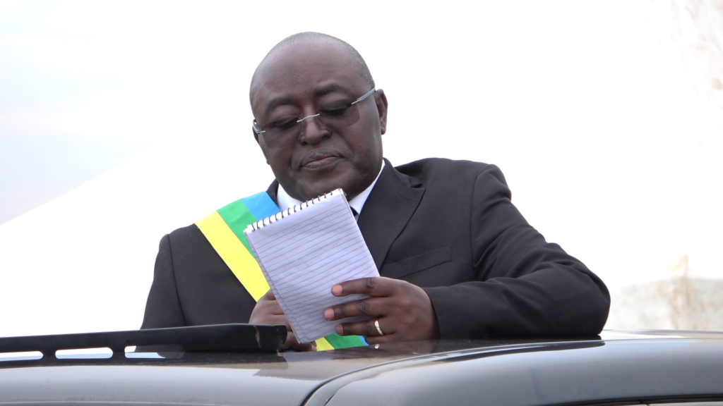 His Majesty King Wisely Charles Mumbere Irimangoma, King of the OBR has yesterday consoled with the people of Busongora north where majority of royal